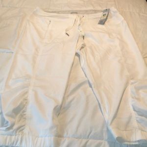 Lightweight cropped joggers